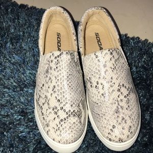 Snake Design SlipOn Shoes